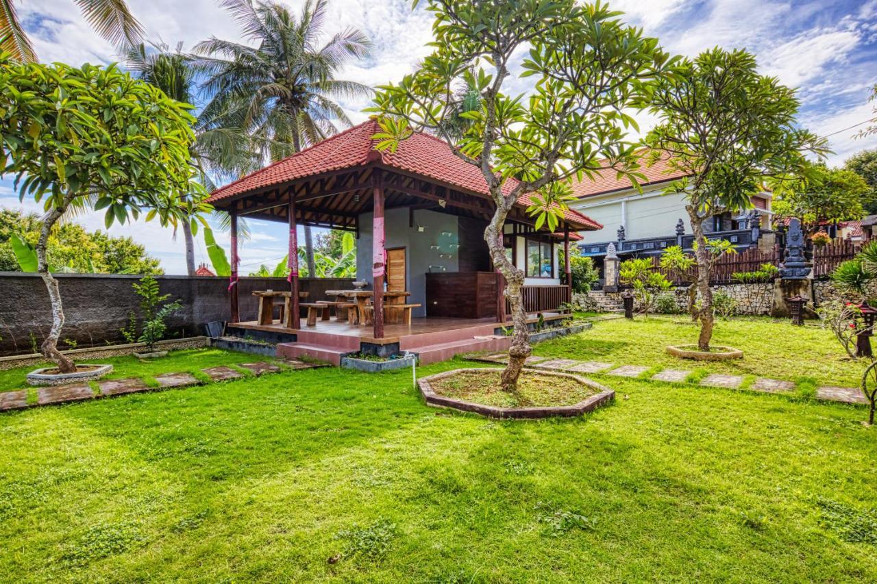 Megaland Bungalow Batununggul Екстер'єр фото