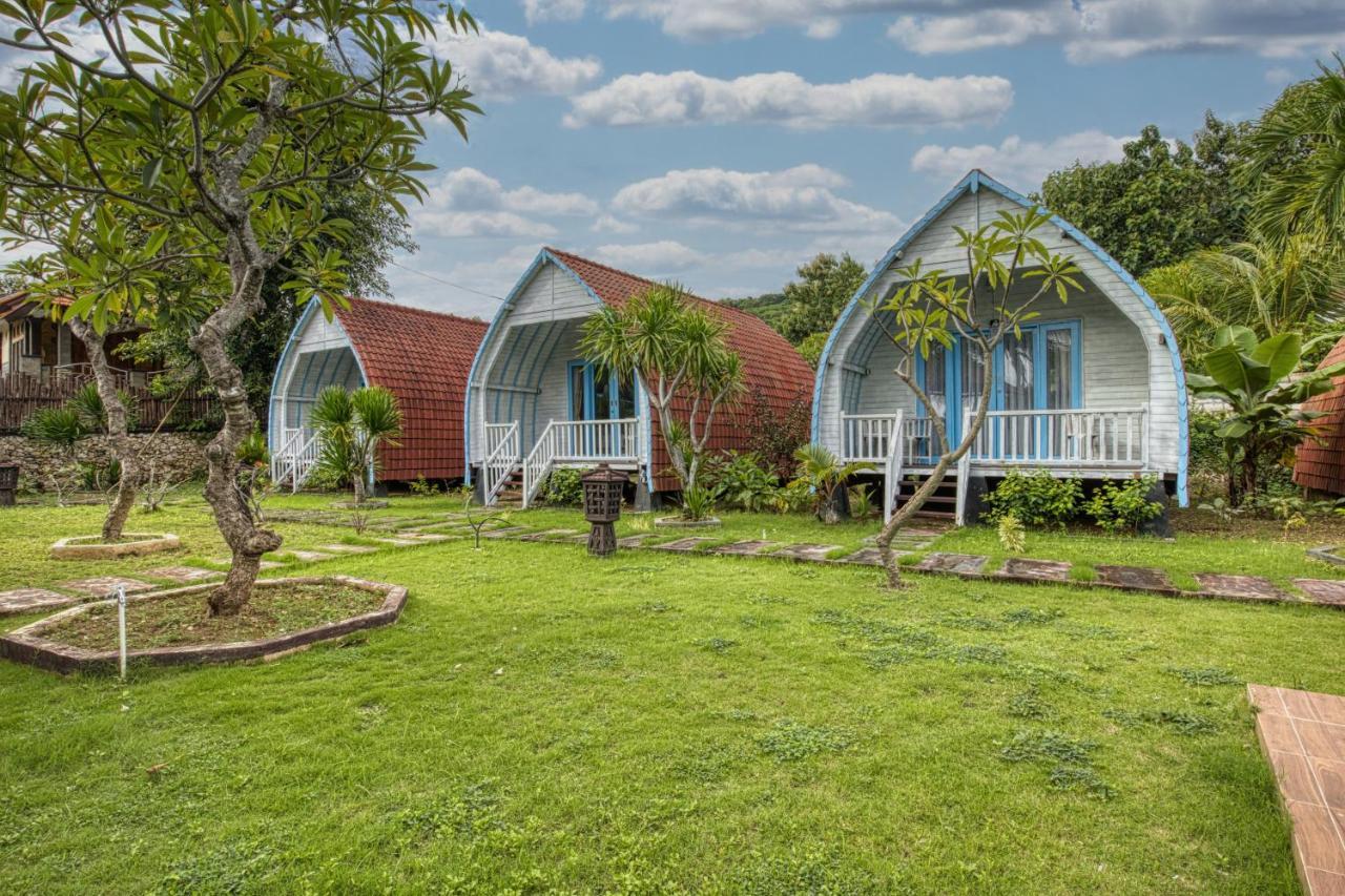 Megaland Bungalow Batununggul Екстер'єр фото