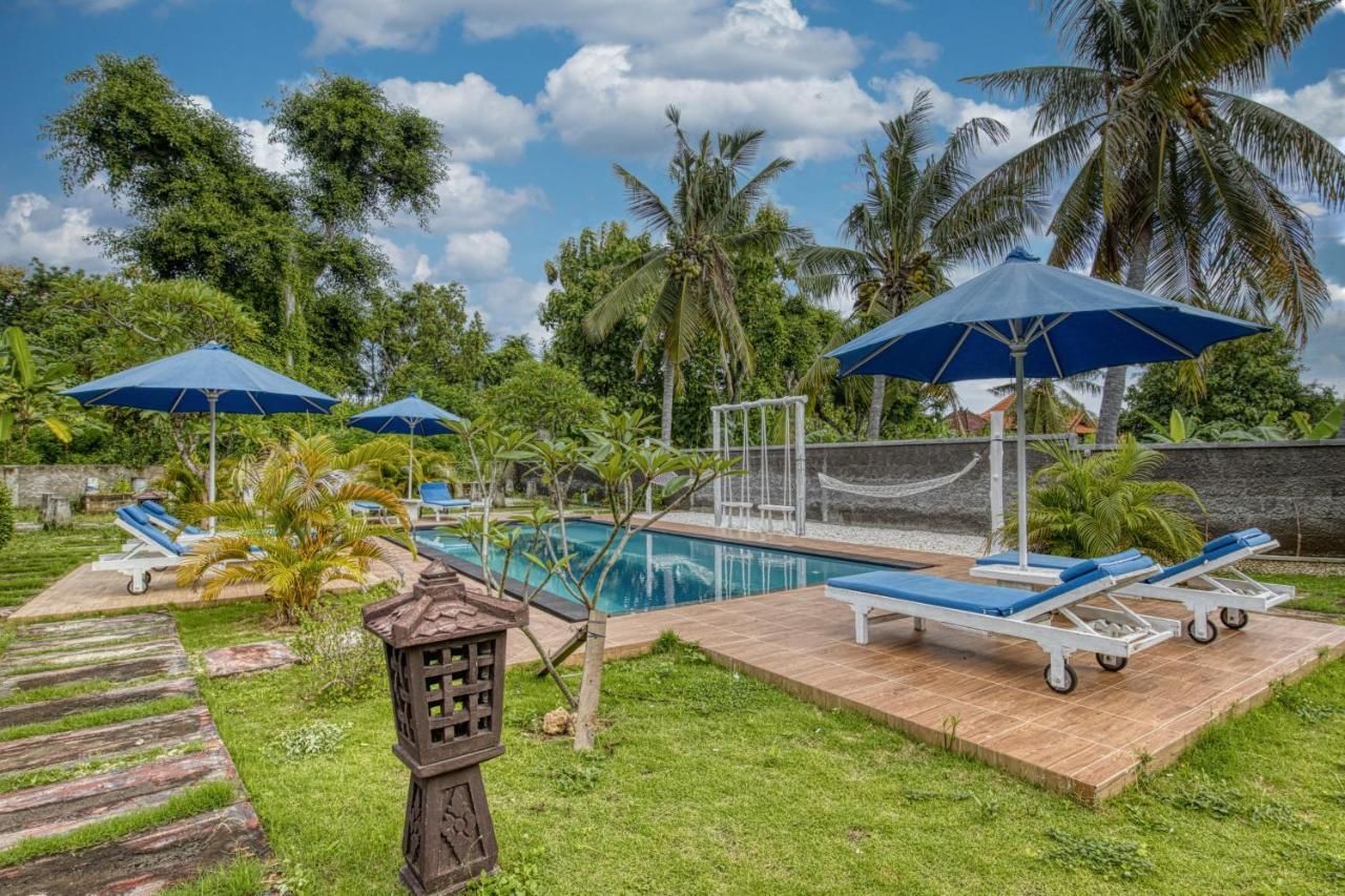 Megaland Bungalow Batununggul Екстер'єр фото