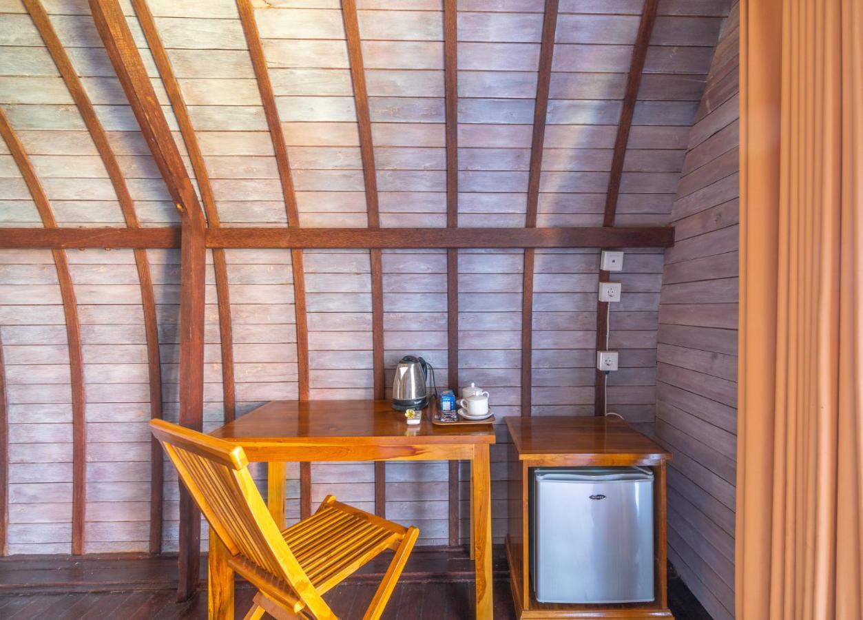 Megaland Bungalow Batununggul Екстер'єр фото